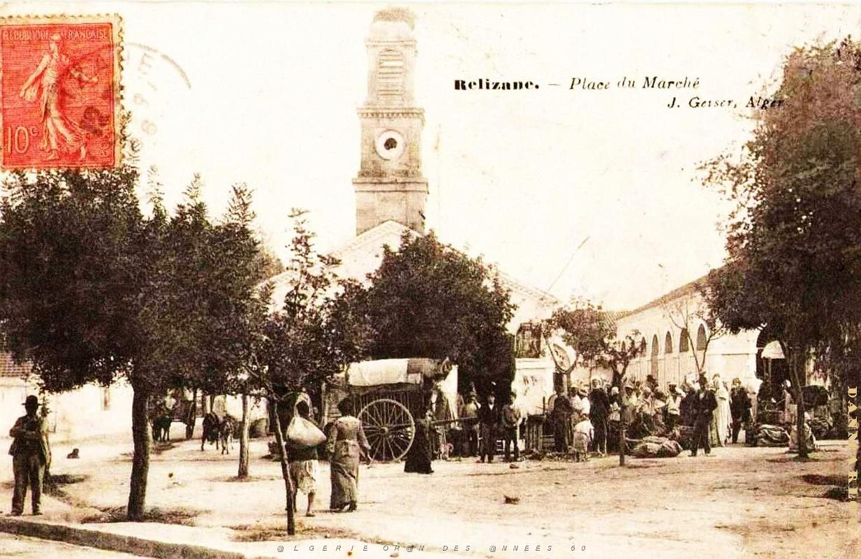 2442- Relizane - Place du Marche.jpg